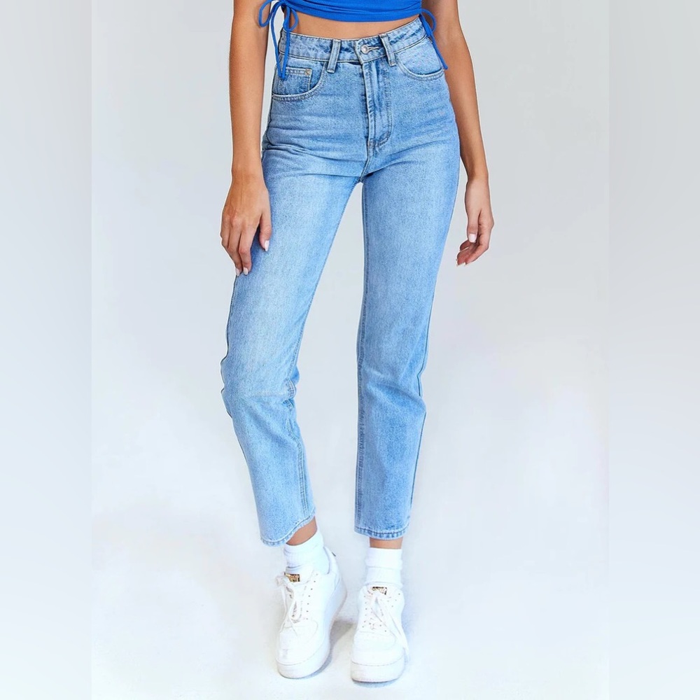 Jeans - Picture 2 of 4